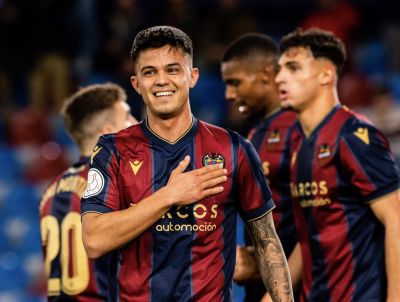 Roger Brugué: «Me quedo con el partido ante el Elche, fue un día muy emotivo»